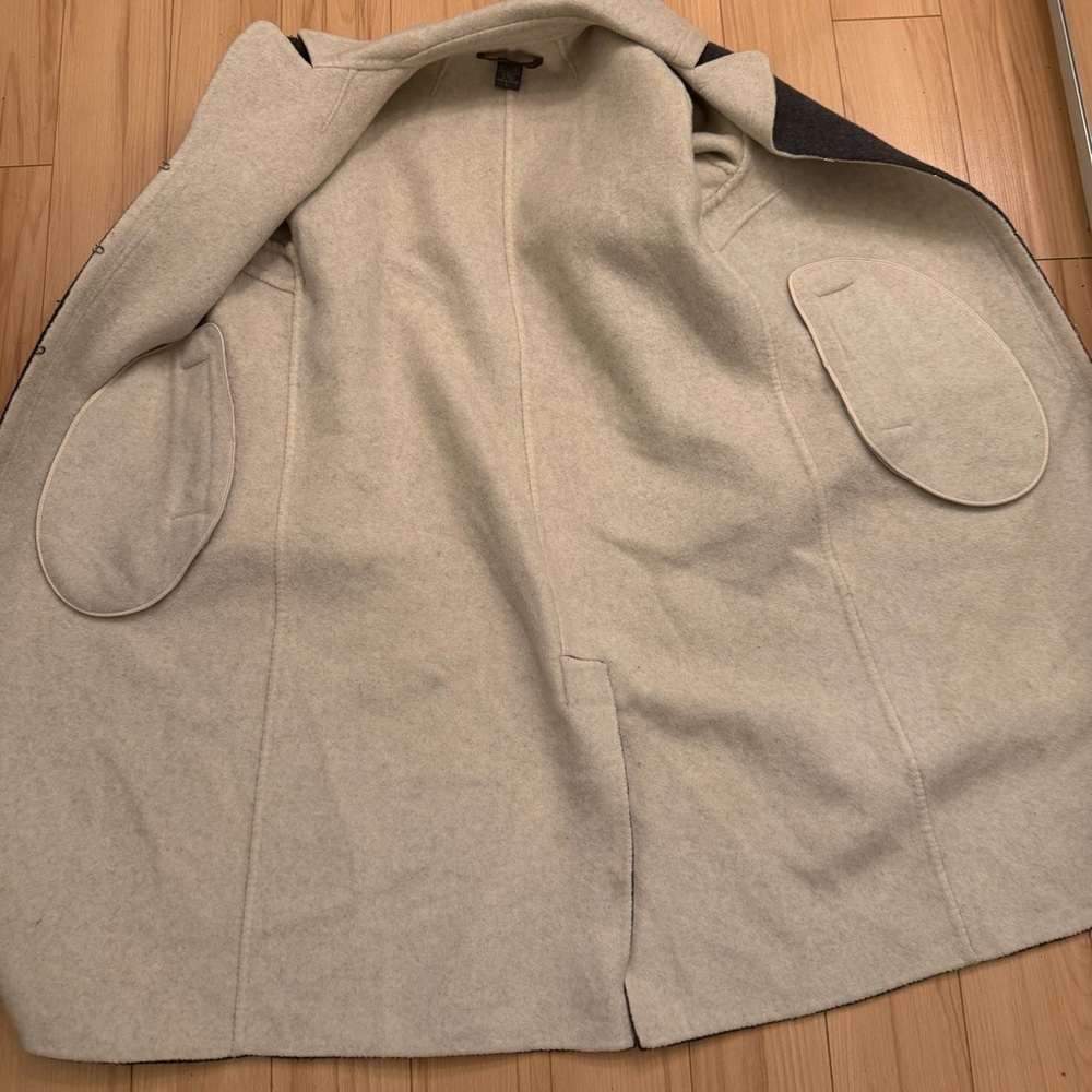 Banana Republic Wool Coat in Cream and Gray - Picture 13 of 13